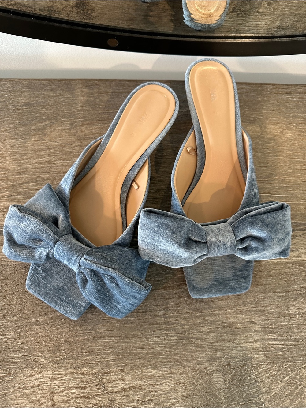 Zara velvet mule kitten heel blue shoes 38 with dustbag